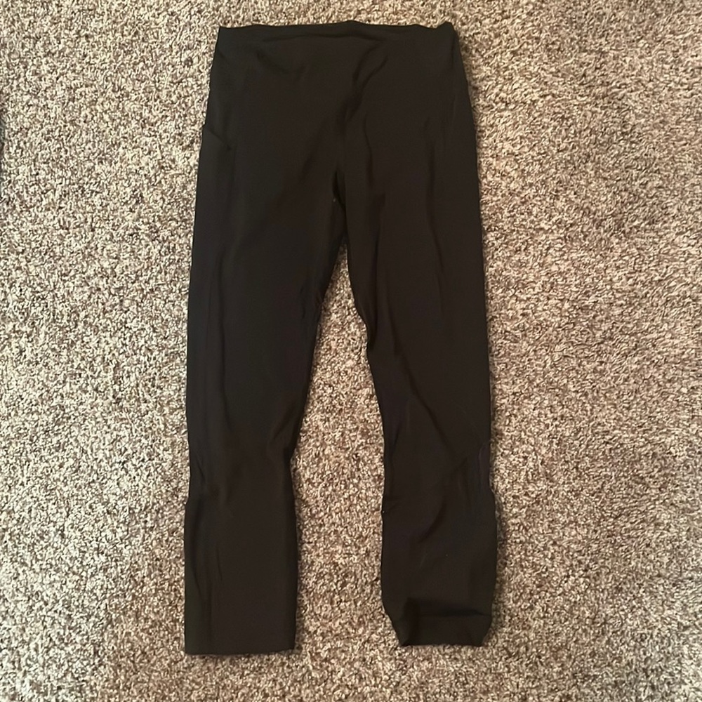 black cropped leggings lululemon, barely worn, size 4